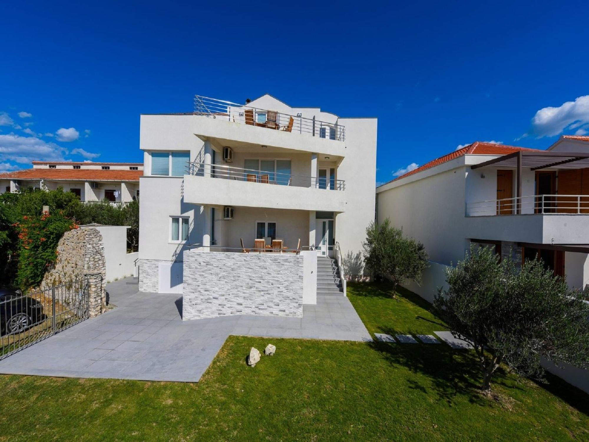 Modern Villa In Nin With Terrace Εξωτερικό φωτογραφία